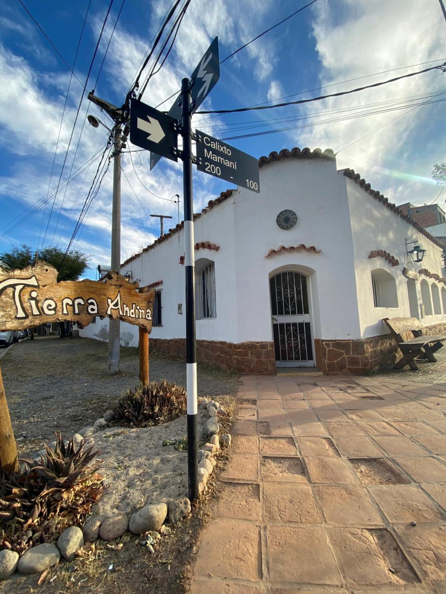 Hostal Tierra Andina Cafayate Exterior photo