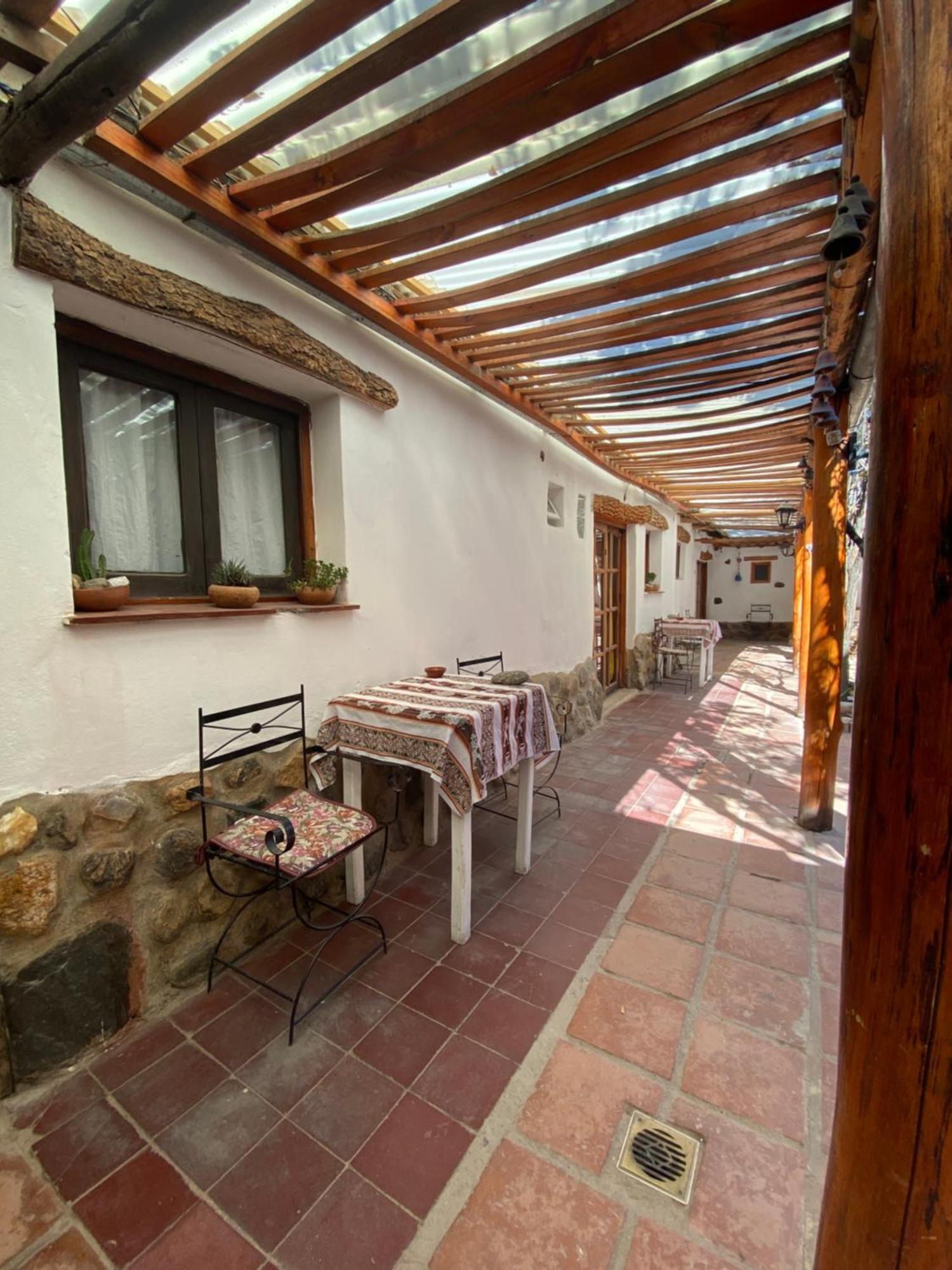Hostal Tierra Andina Cafayate Exterior photo